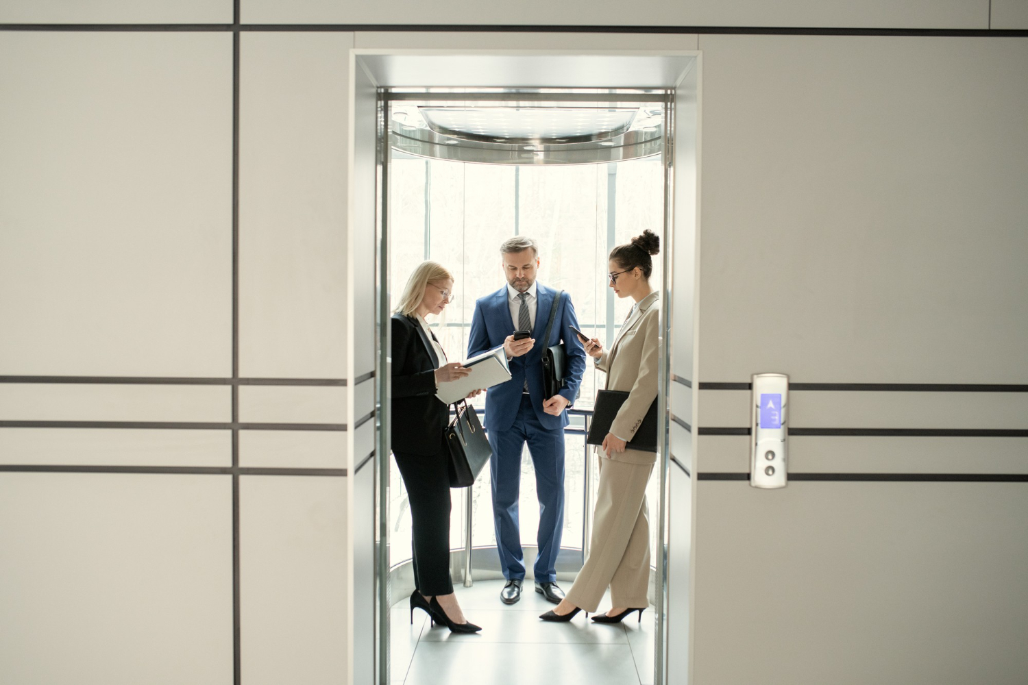 Maximizing Elevator Maintenance Contracts: Pro Tips, Annual Maintenance Contract