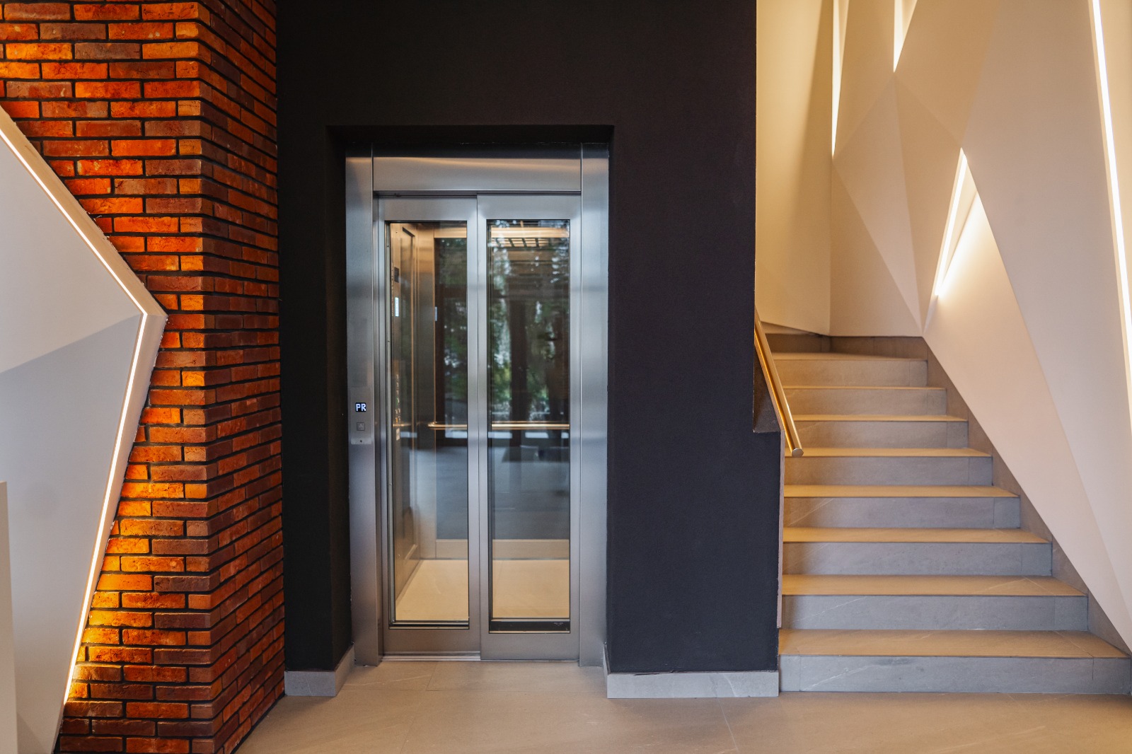 Benefits of home elevators